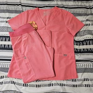 Figs Neon Pink XL